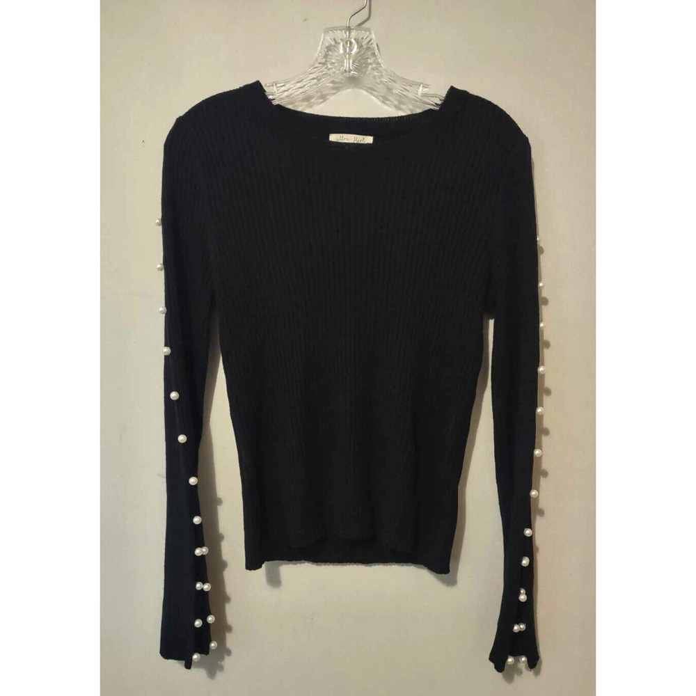Ultra Flirt | Black Ribbed Pearl Sleeve Top Size Medium